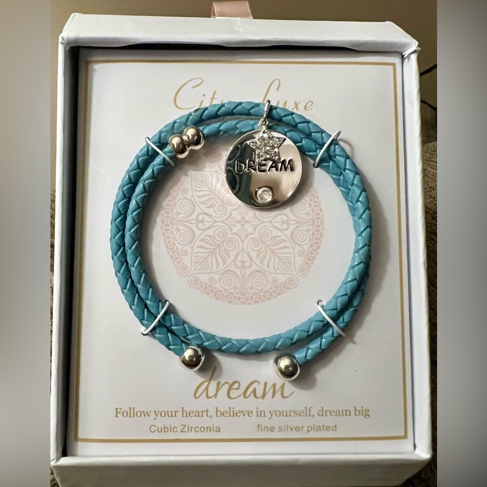 City Lux bracelet NWT